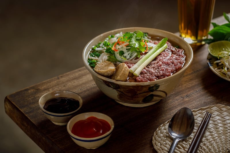 Pho vietnamien : bouillon parfumé et recette traditionnelle